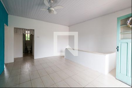 Sala de casa à venda com 4 quartos, 182m² em Medianeira, Porto Alegre