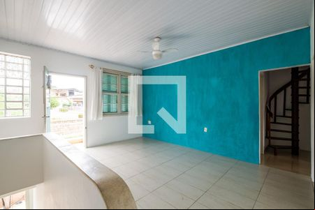 Sala de casa à venda com 4 quartos, 182m² em Medianeira, Porto Alegre