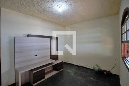 Sala de casa para alugar com 4 quartos, 110m² em Engenho Pequeno, São Gonçalo