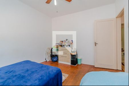 Quarto 1 de casa à venda com 4 quartos, 200m² em Medianeira, Porto Alegre