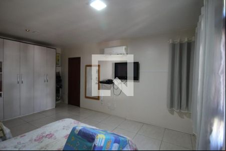 Suíte de casa à venda com 3 quartos, 206m² em São Sebastião, Porto Alegre