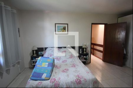 Suíte de casa à venda com 3 quartos, 206m² em São Sebastião, Porto Alegre