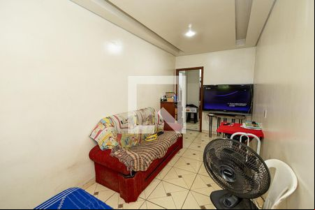 Sala / 2º ambiente de casa à venda com 7 quartos, 400m² em Vila Cloris, Belo Horizonte