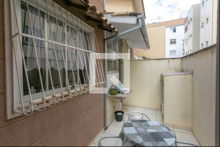 Varanda de casa à venda com 4 quartos, 150m² em Santa Tereza, Belo Horizonte