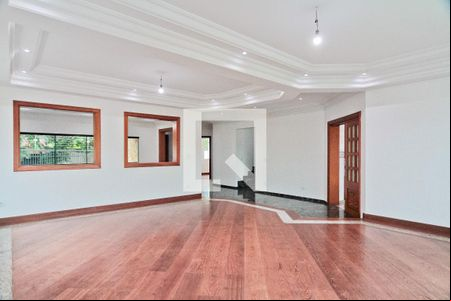 Sala de casa à venda com 5 quartos, 600m² em City América, São Paulo