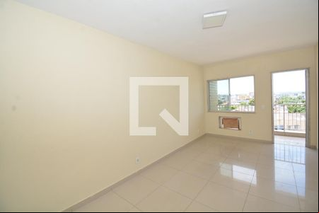 Sala de apartamento para alugar com 3 quartos, 70m² em Penha Circular, Rio de Janeiro