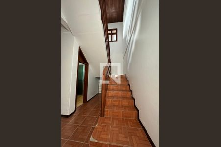 Escada de casa à venda com 4 quartos, 250m² em Santos Dumont, São Leopoldo
