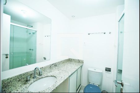 Banheiro de kitnet/studio à venda com 1 quarto, 27m² em Partenon, Porto Alegre