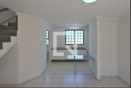Sala de casa de condomínio para alugar com 2 quartos, 59m² em Residencial Burato, Campinas