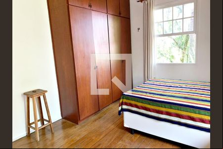 Casa à venda com 4 quartos, 542m² em Sumaré, São Paulo
