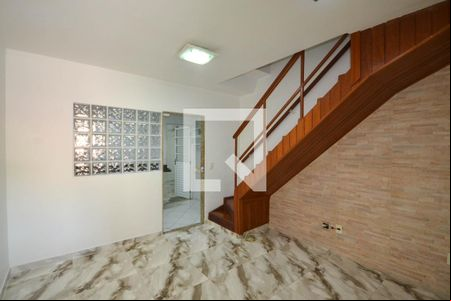 Sala de casa para alugar com 2 quartos, 72m² em Moqueta, Nova Iguaçu