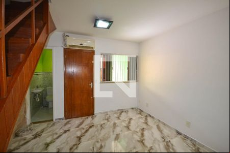 Sala de casa para alugar com 2 quartos, 72m² em Moqueta, Nova Iguaçu