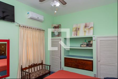 Suíte 1 de casa para alugar com 4 quartos, 250m² em Balneário Guarujá, Guarujá
