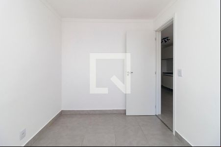 Quarto 1 de apartamento para alugar com 2 quartos, 42m² em Jardim Monte Azul, São Paulo