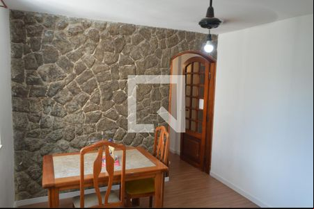 Sala de apartamento para alugar com 2 quartos, 57m² em Camorim, Rio de Janeiro