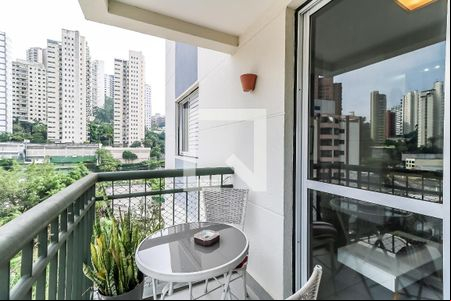 Varanda de kitnet/studio à venda com 1 quarto, 36m² em Vila Andrade, São Paulo