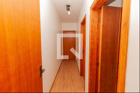 Corredor de apartamento à venda com 2 quartos, 84m² em Ideal, Novo Hamburgo
