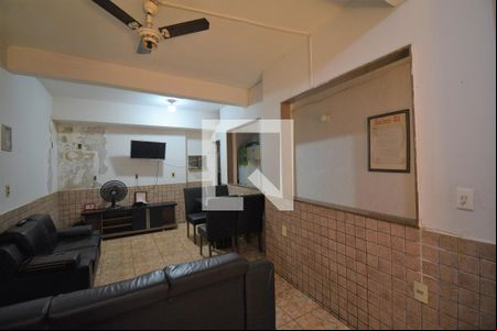 Sala de casa de condomínio à venda com 2 quartos, 300m² em Vista Alegre, Rio de Janeiro