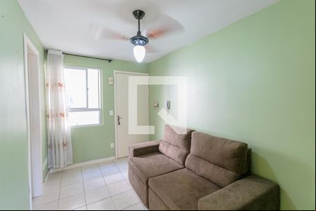 Sala de apartamento para alugar com 2 quartos, 49m² em Rubem Berta, Porto Alegre