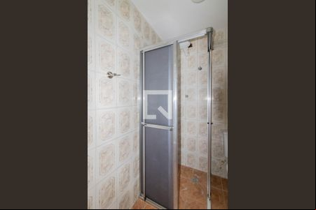 Banheiro de kitnet/studio para alugar com 1 quarto, 22m² em Centro, Guarulhos