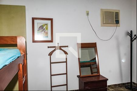 Quarto 1  de apartamento para alugar com 2 quartos, 61m² em Parque Enseada, Guarujá