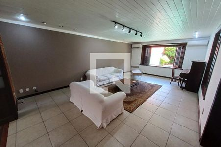 Sala de estar de casa para alugar com 6 quartos, 450m² em São Francisco, Niterói