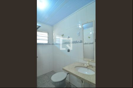 Banheiro de casa para alugar com 1 quarto, 55m² em Estância Velha, Canoas