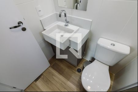 Banheiro de kitnet/studio para alugar com 1 quarto, 25m² em Perdizes, São Paulo