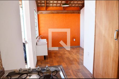 Sala de casa à venda com 2 quartos, 340m² em São Lucas, Belo Horizonte
