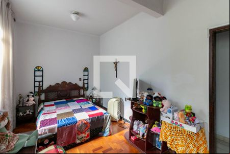 Quarto 1 de casa à venda com 5 quartos, 320m² em Carlos Prates, Belo Horizonte