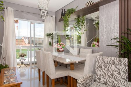 Sala de casa para alugar com 2 quartos, 135m² em Vila Santa Rosa, Guarujá