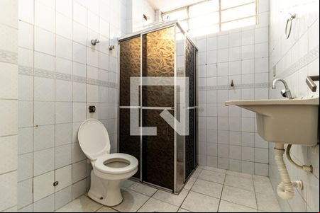 Banheiro de kitnet/studio para alugar com 1 quarto, 38m² em Centro Histórico de São Paulo, São Paulo