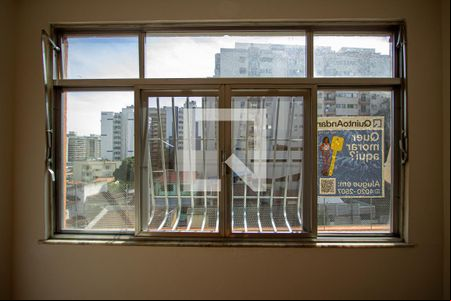 Sala de apartamento para alugar com 3 quartos, 76m² em Santa Rosa, Niterói