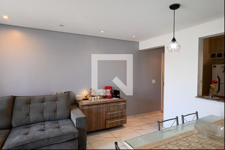 Sala de apartamento para alugar com 3 quartos, 75m² em Vila Caraguatá, São Paulo