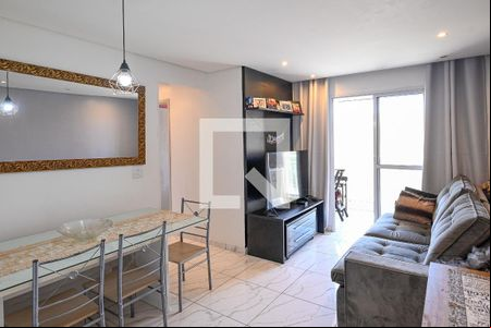 Sala de apartamento para alugar com 3 quartos, 75m² em Vila Caraguatá, São Paulo