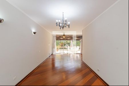 Sala de casa para alugar com 3 quartos, 230m² em Bosque da Saúde, São Paulo