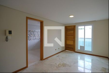 Casa para alugar com 3 quartos, 141m² em Boa Vista, Curitiba