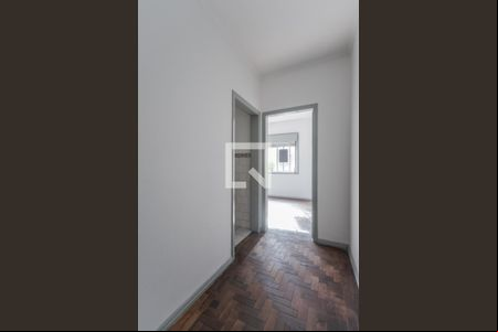Hall de entrada de apartamento à venda com 1 quarto, 40m² em Floresta, Porto Alegre