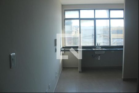 Sala/Cozinha de apartamento para alugar com 2 quartos, 40m² em Jardim Prudência, São Paulo