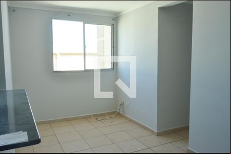 Sala de apartamento à venda com 3 quartos, 58m² em Jardim Marcia, Campinas