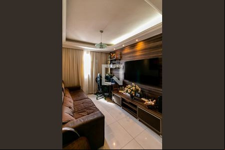 Sala de apartamento à venda com 3 quartos, 80m² em Carlos Prates, Belo Horizonte