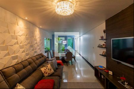 Sala de casa à venda com 3 quartos, 168m² em Vila Guilhermina, São Paulo