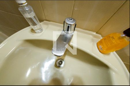 Banheiro suíte de casa para alugar com 3 quartos, 200m² em Inconfidência, Belo Horizonte