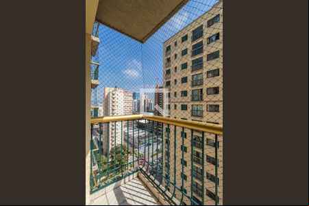 Sala de apartamento à venda com 2 quartos, 70m² em Alphaville Industrial, Barueri