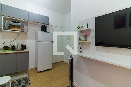 Sala de kitnet/studio para alugar com 1 quarto, 28m² em Água Branca, São Paulo