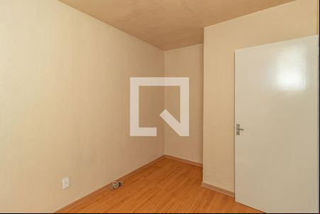 Quarto de apartamento para alugar com 2 quartos, 46m² em Jardim Itu, Porto Alegre
