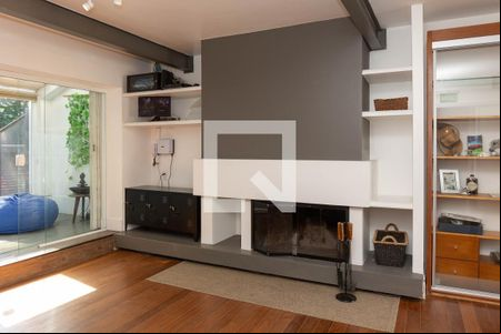 Sala 1° andar de casa à venda com 5 quartos, 485m² em Auxiliadora, Porto Alegre