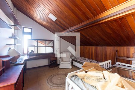Quarto 1 de casa de condomínio para alugar com 5 quartos, 600m² em São Francisco, Niterói