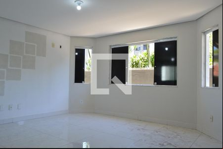 Sala  de casa de condomínio para alugar com 3 quartos, 120m² em Tanque, Rio de Janeiro
