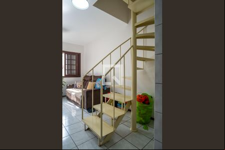 Sala de casa de condomínio para alugar com 2 quartos, 73m² em Vila Nova, Porto Alegre